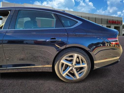 2023 Genesis G80 2.5T