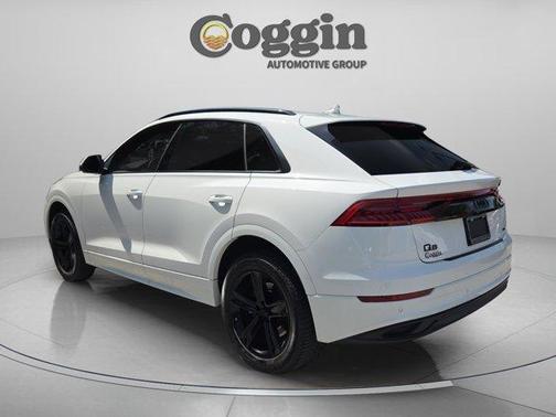 Carrara White 2019 Audi Q8 Premium