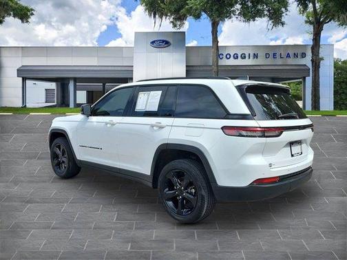 2023 Jeep Grand Cherokee Altitude