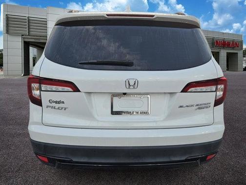 2022 Honda Pilot Black Edition
