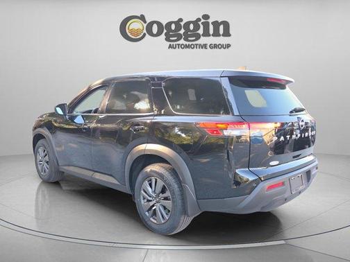 Black 2024 Nissan Pathfinder S