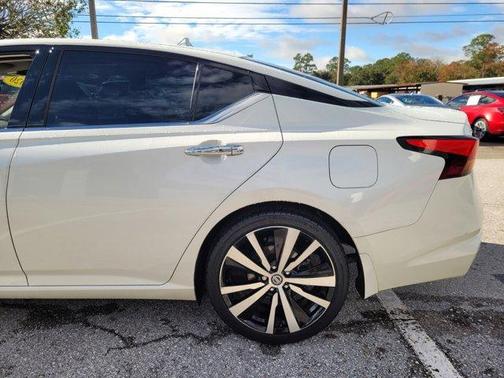 2020 Nissan Altima 2.5 Platinum