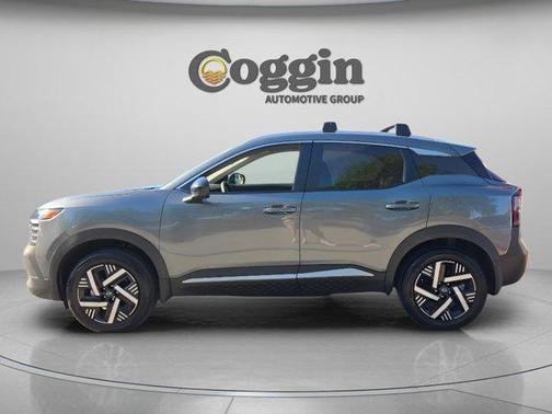 Gun Metallic 2026 Nissan Kicks SV