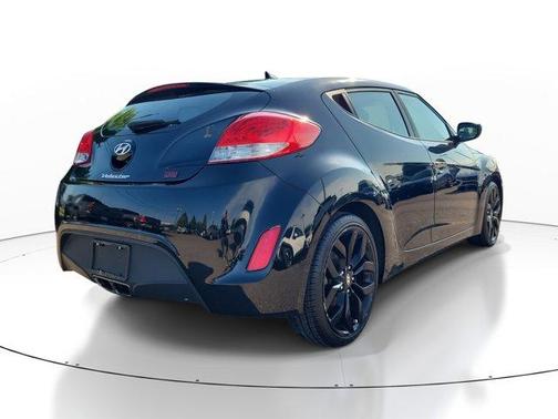 2015 Hyundai Veloster RE:FLEX w/Black