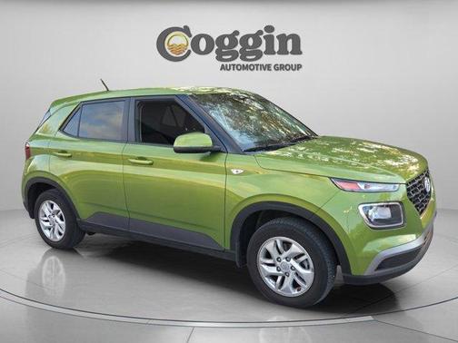 2024 Hyundai VENUE SE