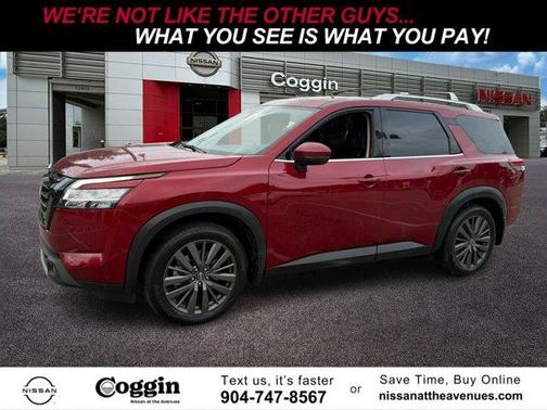 2022 Nissan Pathfinder SL