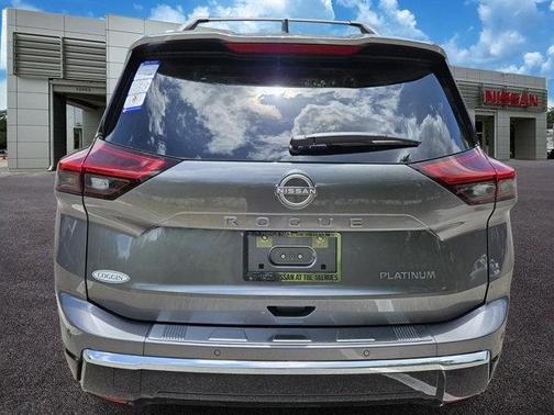 2025 Nissan Rogue Platinum