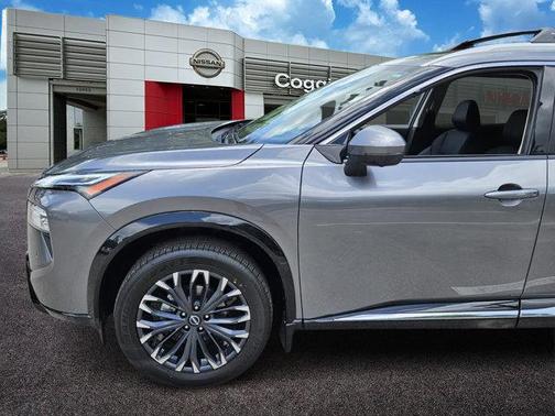 2025 Nissan Rogue Platinum