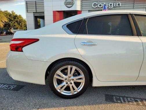 2017 Nissan Altima 3.5 SL