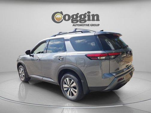 Gun Metallic 2026 Nissan Pathfinder SL