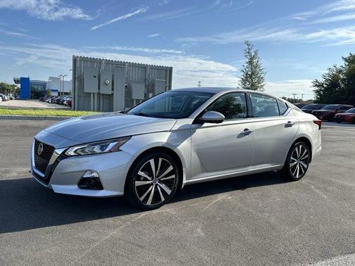 2021 Nissan Altima 2.5 Platinum