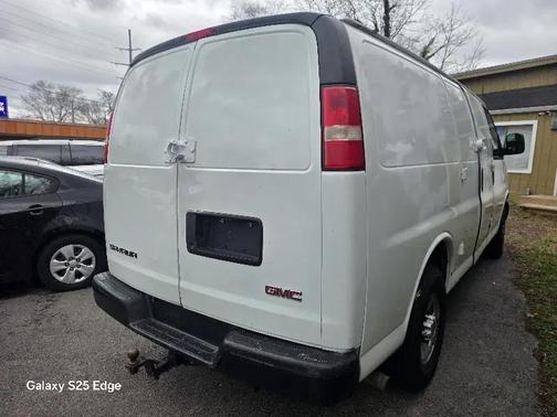 2011 GMC Savana 2500 Cargo
