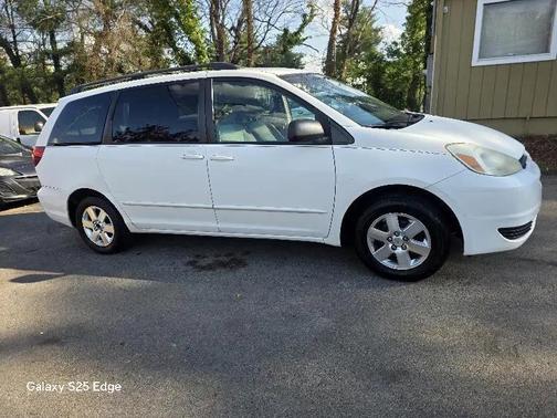 Natural White 2005 Toyota Sienna LE