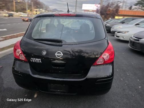 2011 Nissan Versa 1.8 S