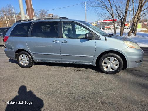 2008 Toyota Sienna LE