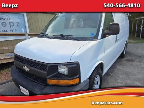 Summit White 2009 Chevrolet Express 2500 Work Van