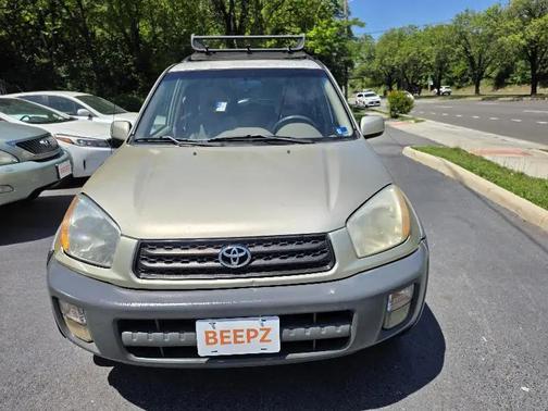 Vintage Gold 2001 Toyota RAV4 4WD