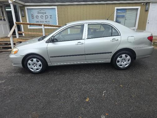 2004 Toyota Corolla CE