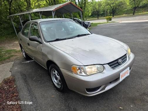 Gold 2002 Toyota Corolla CE