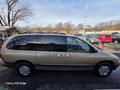 2000 Dodge Grand Caravan SE