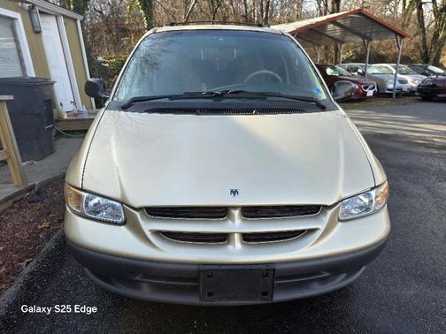 2000 Dodge Grand Caravan SE