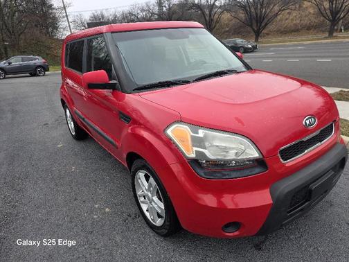 2010 Kia Soul +