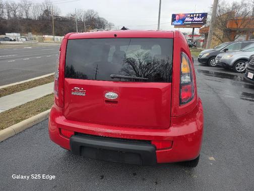 2010 Kia Soul +