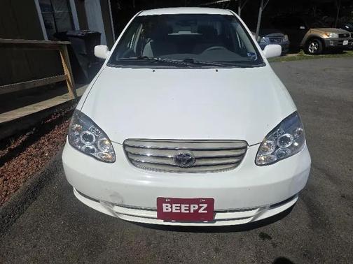 Super White 2004 Toyota Corolla LE