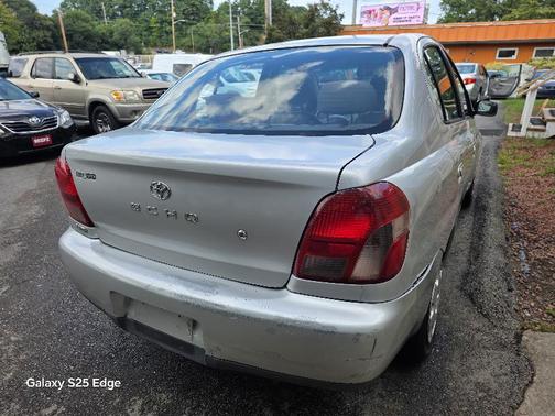 2001 Toyota ECHO 4-Door