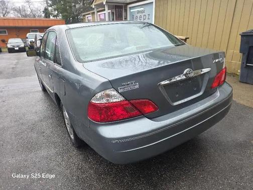 2004 Toyota Avalon XL