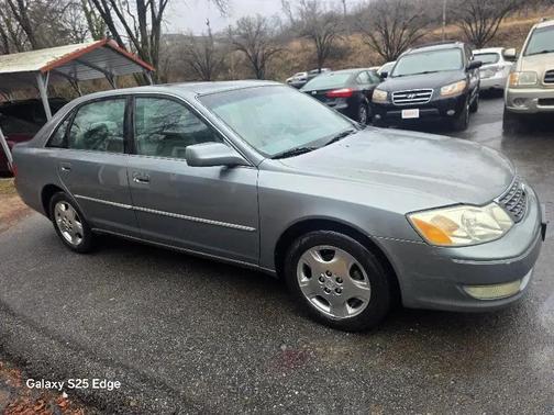 2004 Toyota Avalon XL