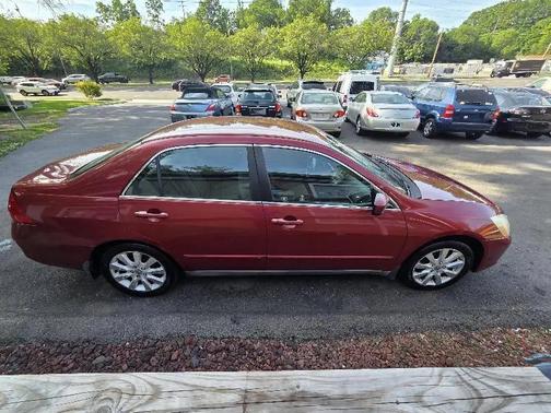Burgundy 2007 Honda Accord SE