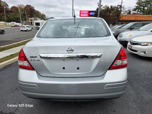 2010 Nissan Versa 1.8 S