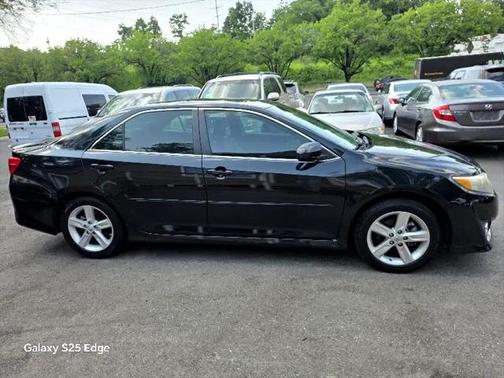 2014 Toyota Camry SE Sport