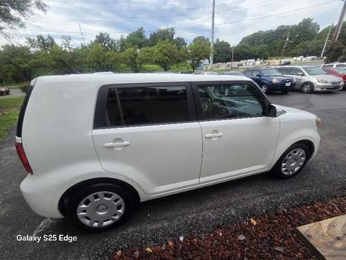 Super White 2008 Scion xB Base