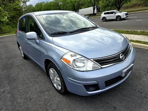 2010 Nissan Versa 1.8 S
