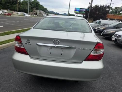 Lunar Mist Metallic 2002 Toyota Camry XLE