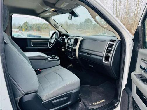 2013 RAM 1500 SLT