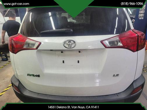 Super White 2014 Toyota RAV4 LE