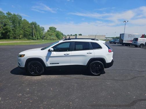 Bright White Clearcoat 2021 Jeep Cherokee Latitude Plus