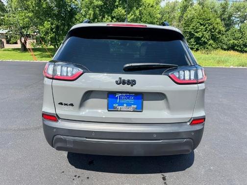 2023 Jeep Cherokee Altitude Lux