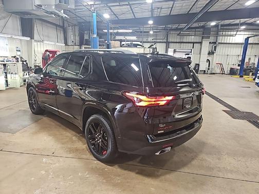 2024 Chevrolet Traverse Limited Premier