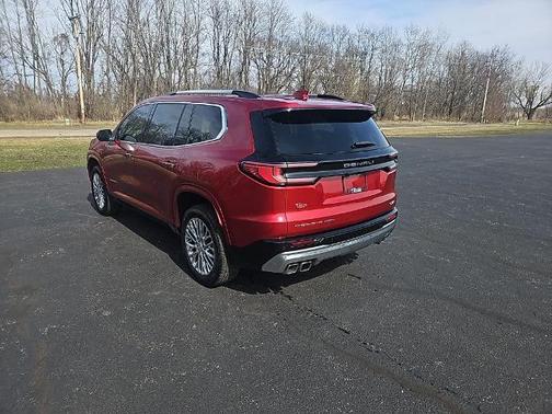 2024 GMC Acadia Denali