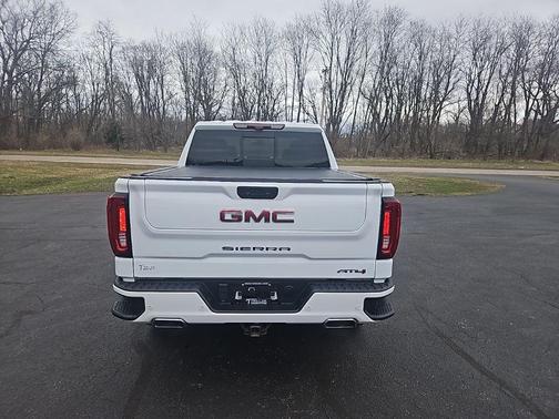 2022 GMC Sierra 1500 Limited AT4