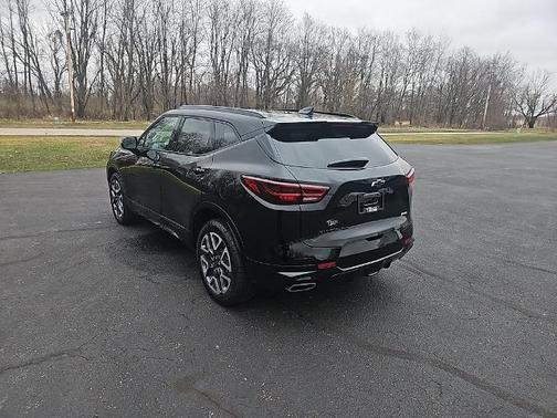 Black 2023 Chevrolet Blazer RS