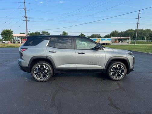 Sterling Gray Metallic 2026 Chevrolet Equinox LT