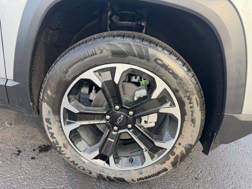 Sterling Gray Metallic 2026 Chevrolet Equinox LT