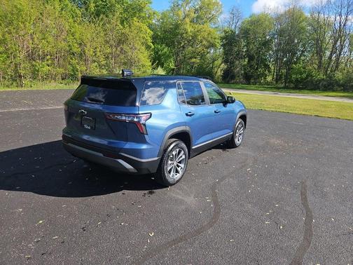 Lakeshore Blue Metallic 2026 Chevrolet Equinox LT