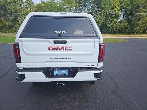 2024 GMC Sierra 2500 AT4