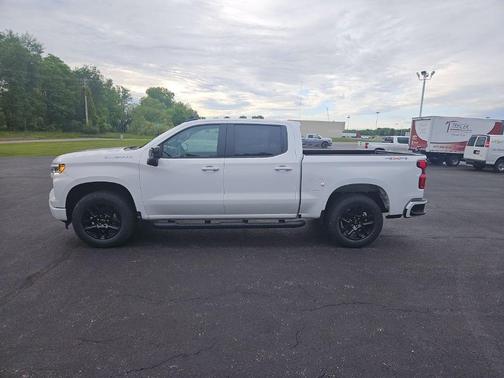 Summit White 2026 Chevrolet Silverado 1500 RST